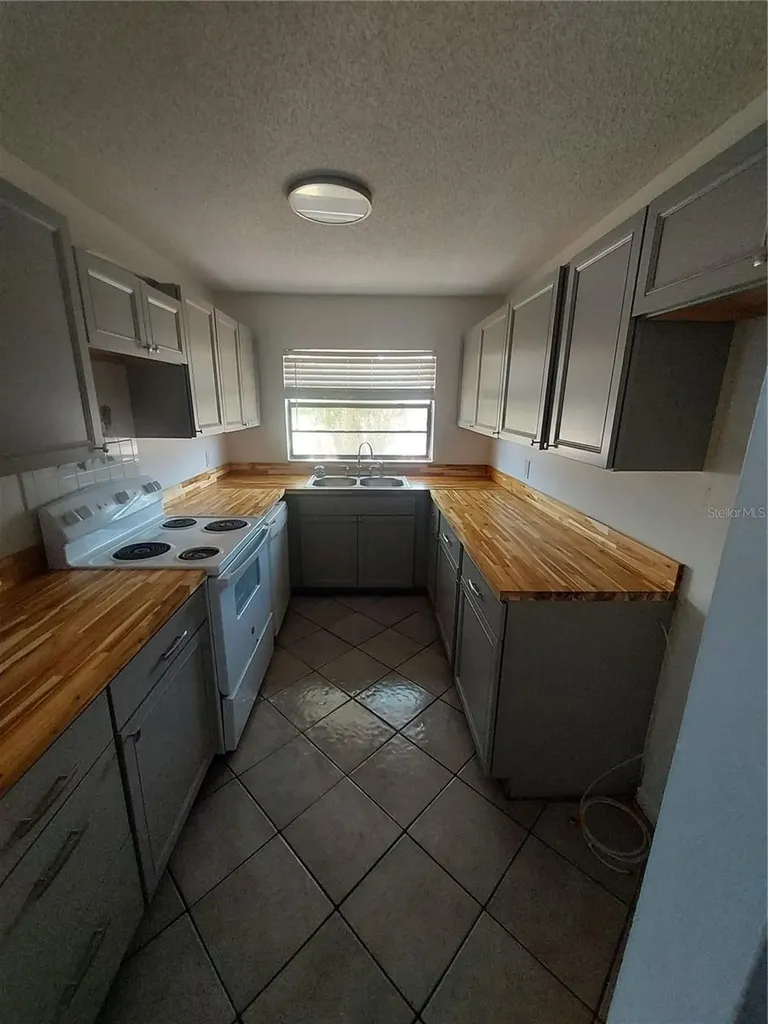3535 E Fort King Street Ocala FL 34470