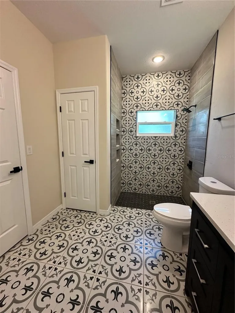 1404 Lowry Avenue E Haines City FL 33844