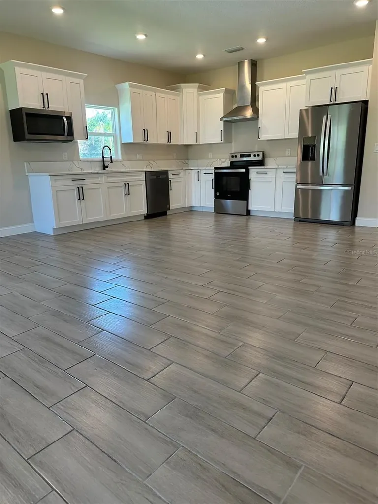 1404 Lowry Avenue E Haines City FL 33844
