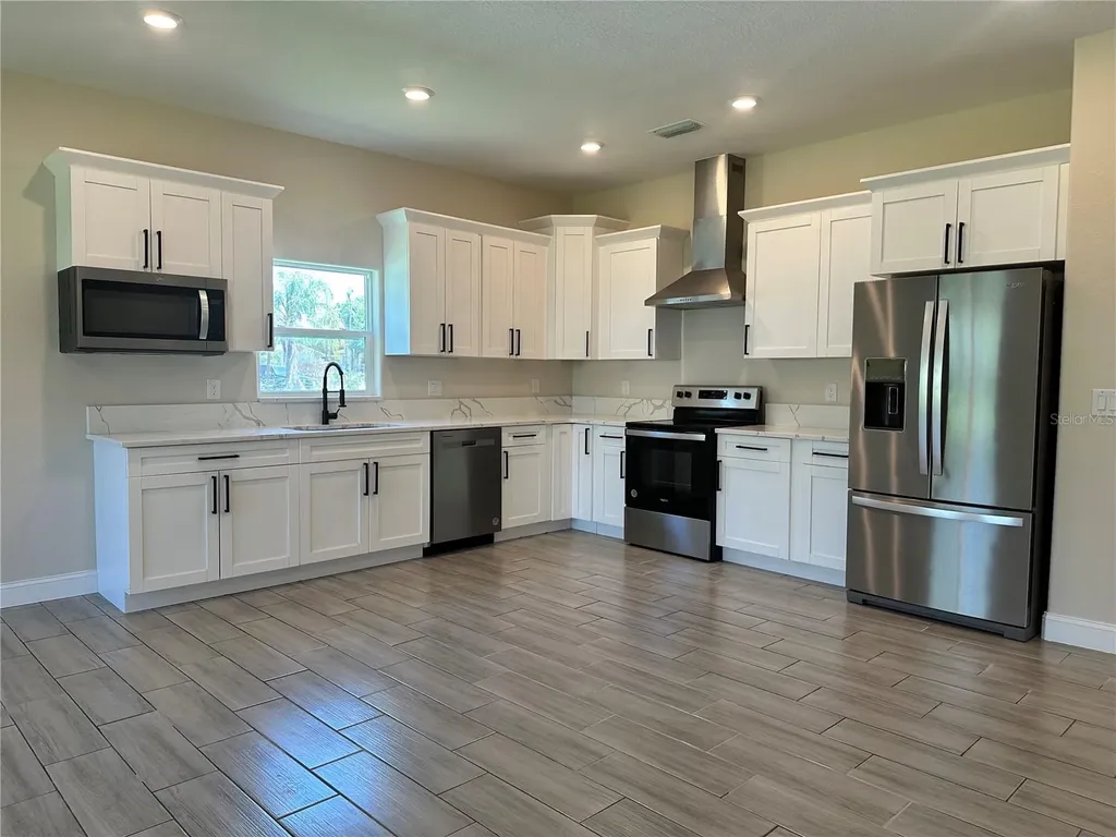 1404 Lowry Avenue E Haines City FL 33844