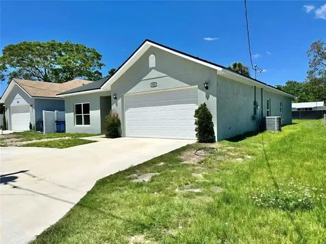 1404 Lowry Avenue E Haines City FL 33844