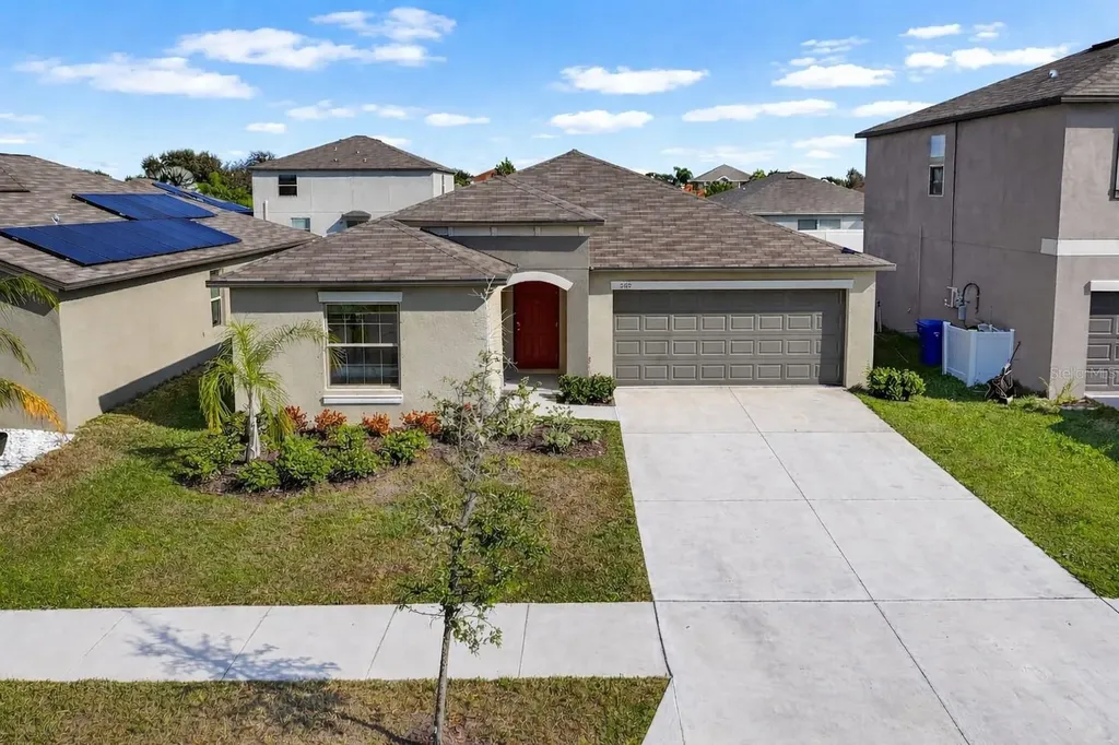 889 Calico Scallop Street Ruskin FL 33570