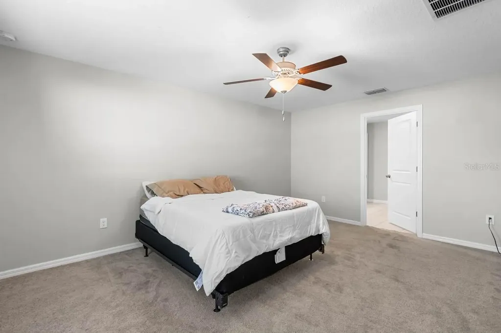 889 Calico Scallop Street Ruskin FL 33570