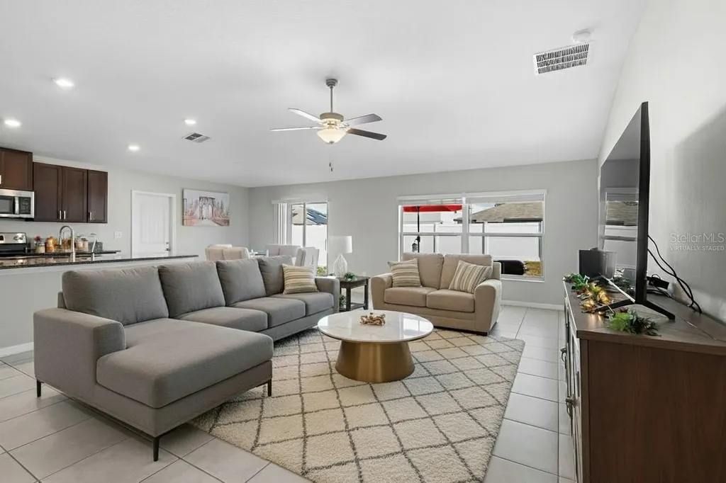 889 Calico Scallop Street Ruskin FL 33570