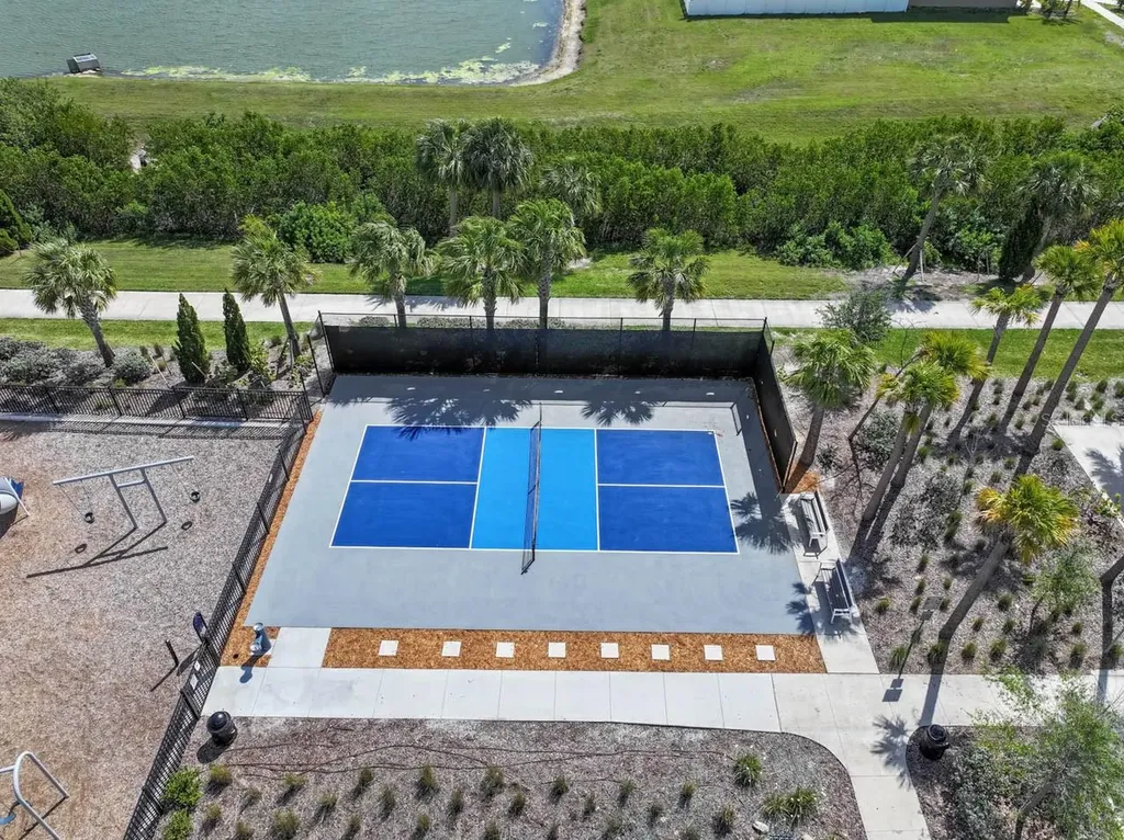 889 Calico Scallop Street Ruskin FL 33570