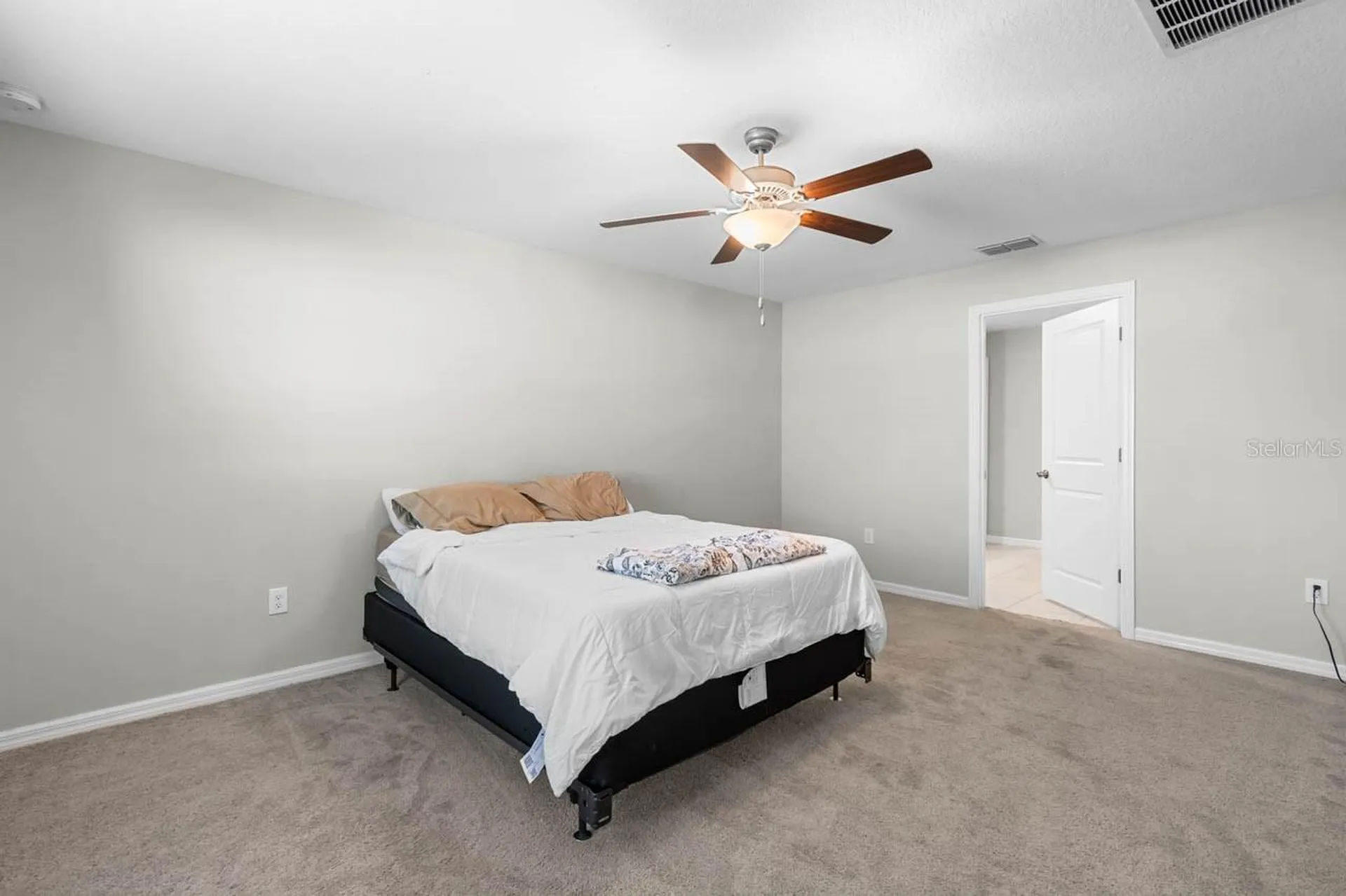 889 Calico Scallop Street Ruskin FL 33570