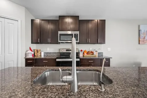 889 Calico Scallop Street Ruskin FL 33570
