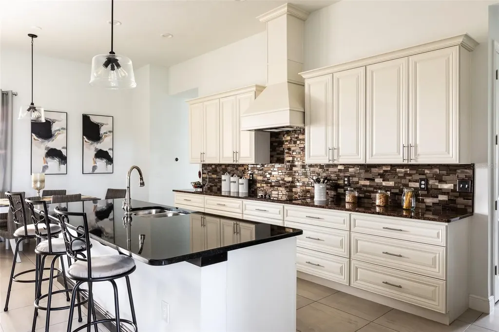 41289 County Road 452 Leesburg FL 34788