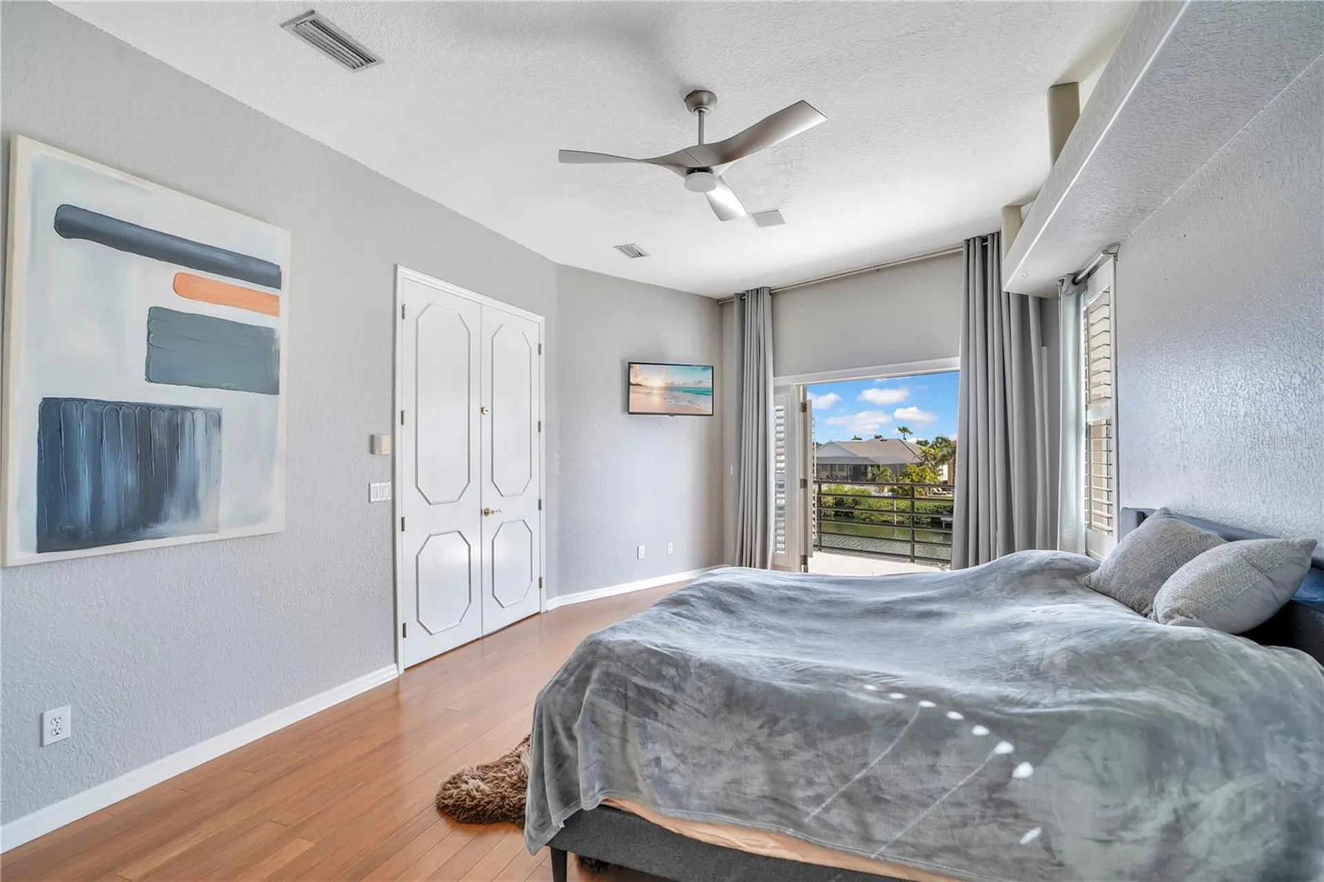 934 Symphony Isles Boulevard Apollo Beach FL 33572