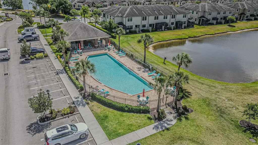 11523 Crowned Sparrow Lane Tampa FL 33626