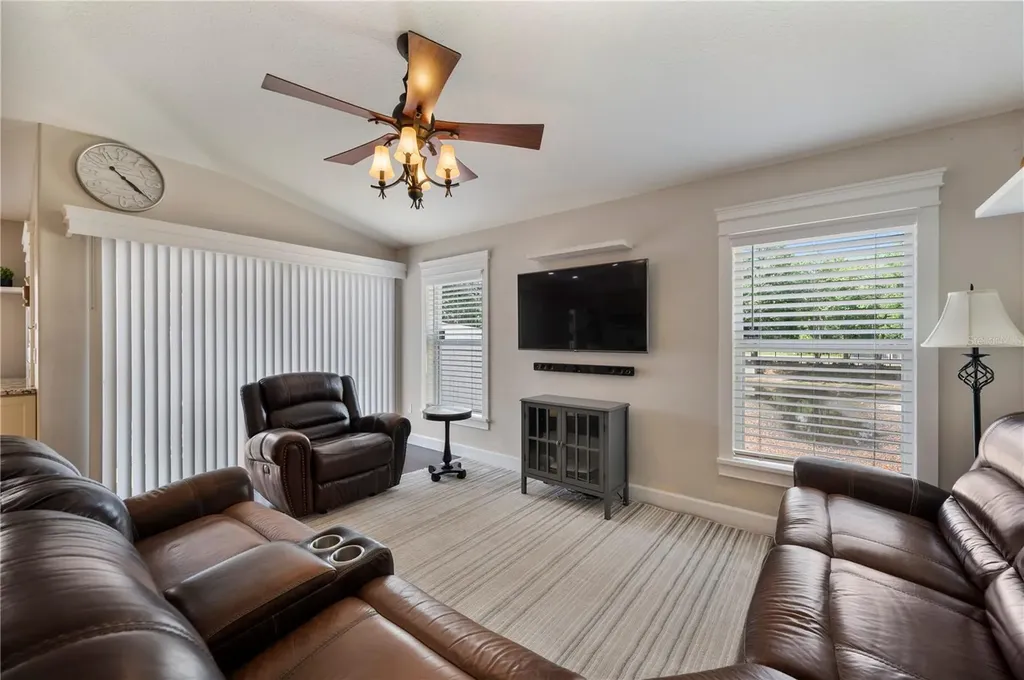 7256 Twin Cedar Lane Lakeland FL 33810