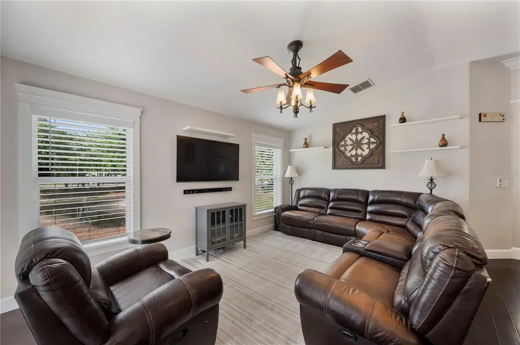 7256 Twin Cedar Lane Lakeland FL 33810