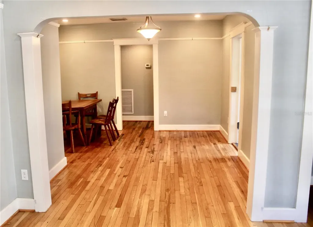 701 W Swann Avenue Tampa FL 33606