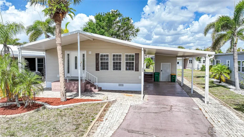 2100 Kings Highway Port Charlotte FL 33980