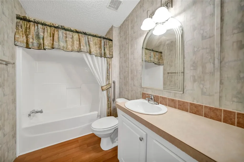 2100 Kings Highway Port Charlotte FL 33980