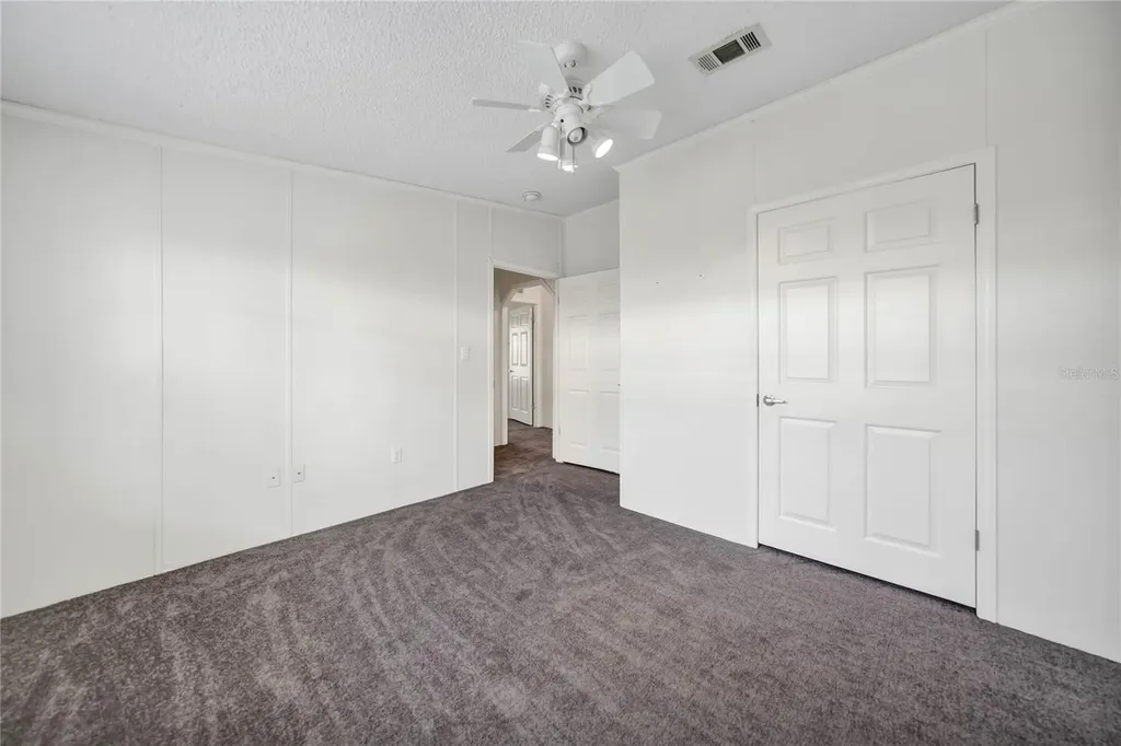 2100 Kings Highway Port Charlotte FL 33980