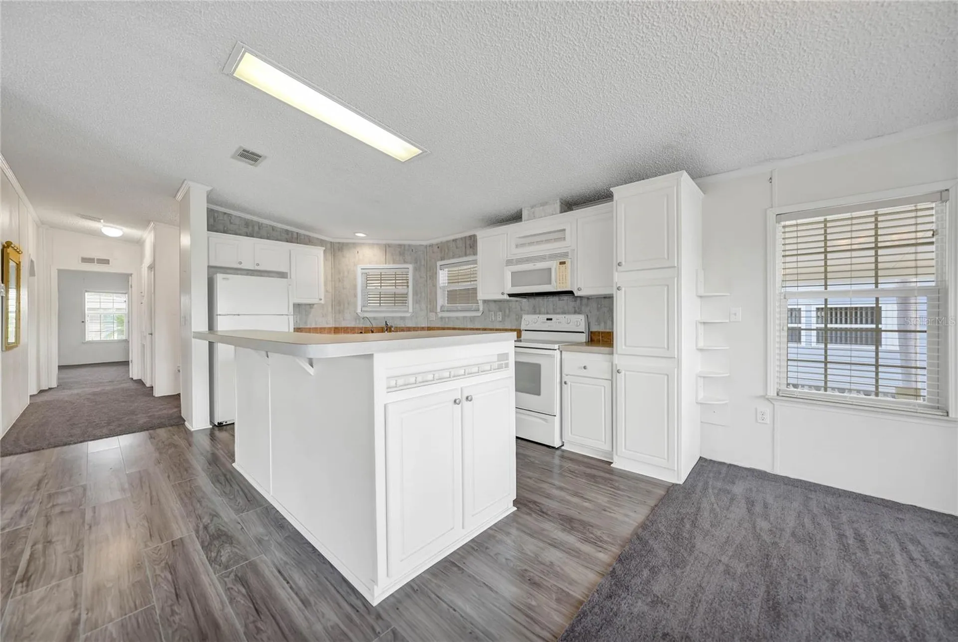2100 Kings Highway Port Charlotte FL 33980