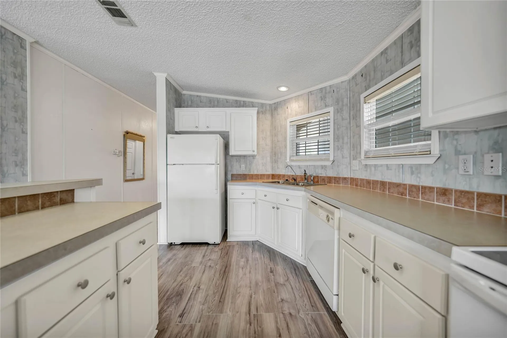 2100 Kings Highway Port Charlotte FL 33980