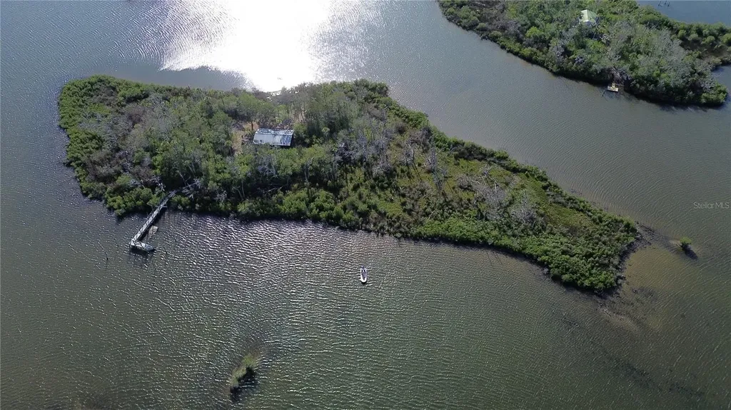 7472 W Thunderbird Island Homosassa FL 34448
