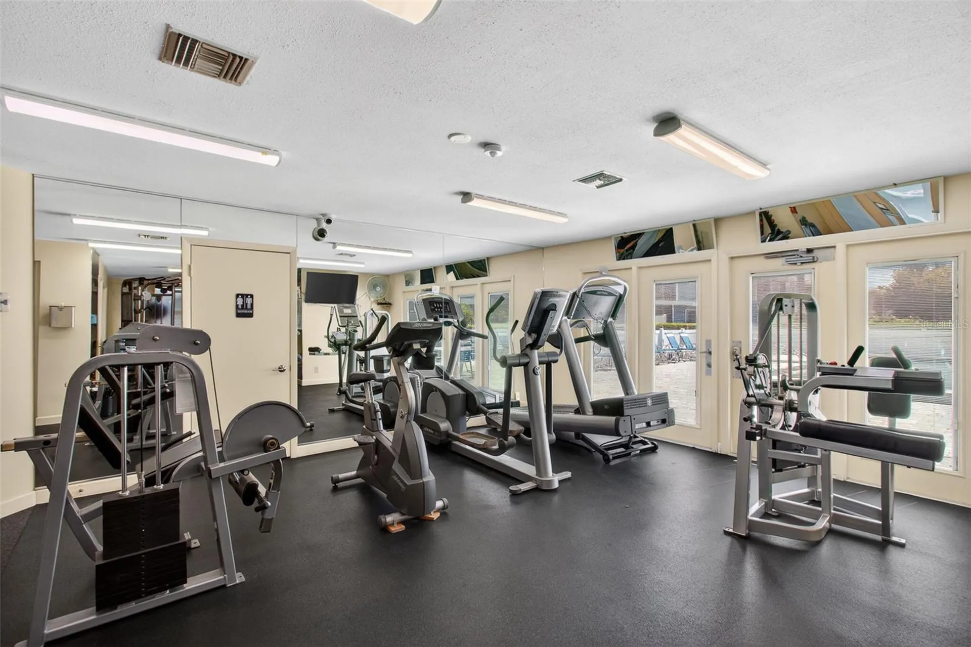 6033 34th Street W Bradenton FL 34210