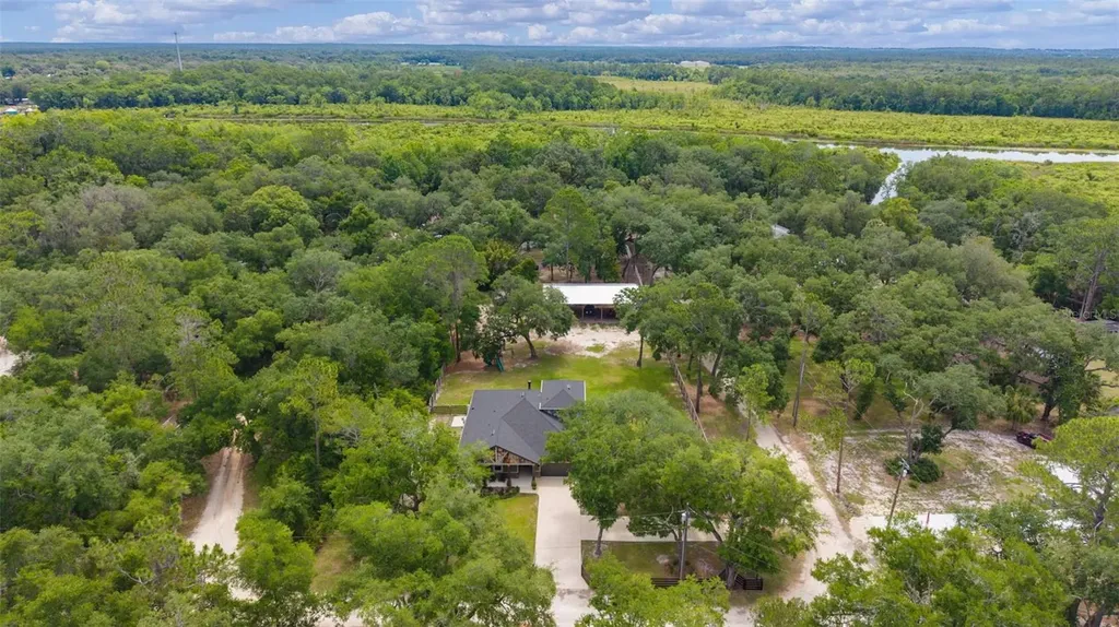16189 SE 190th Avenue Weirsdale FL 32195