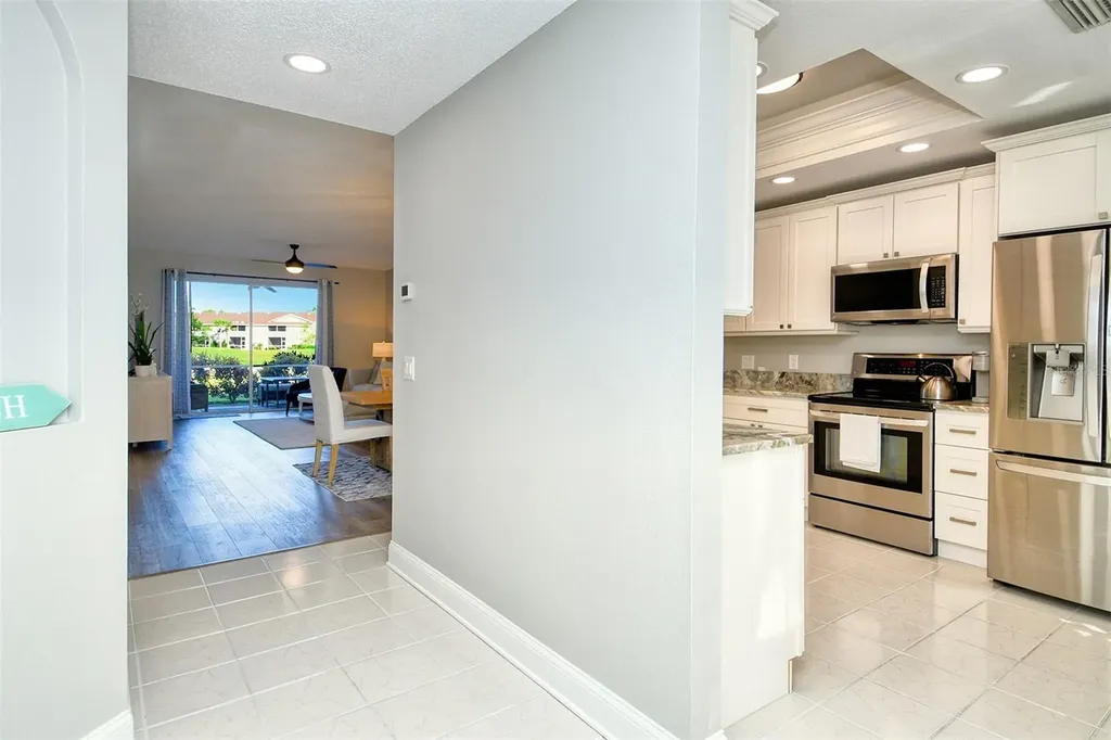5230 Hyland Hills Avenue Sarasota FL 34241