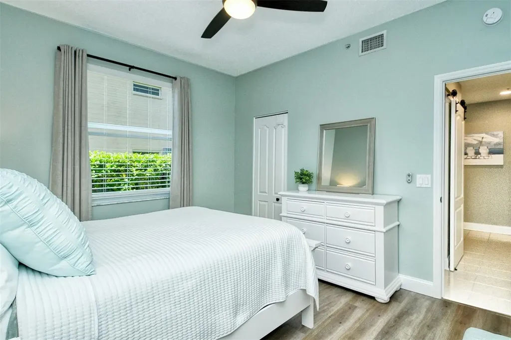 5230 Hyland Hills Avenue Sarasota FL 34241