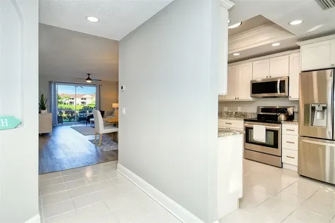 5230 Hyland Hills Avenue Sarasota FL 34241