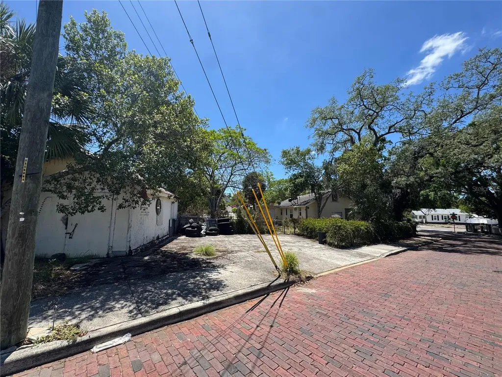 72 Ada Street Tarpon Springs FL 34689