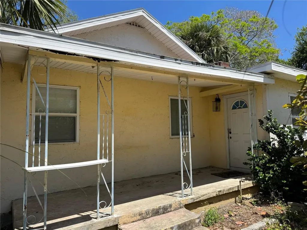 72 Ada Street Tarpon Springs FL 34689