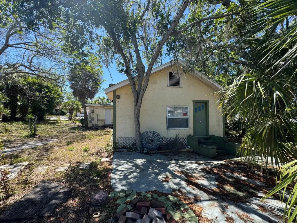 72 Ada Street Tarpon Springs FL 34689