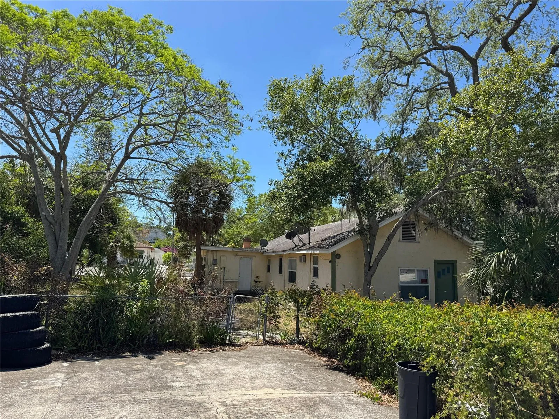 72 Ada Street Tarpon Springs FL 34689
