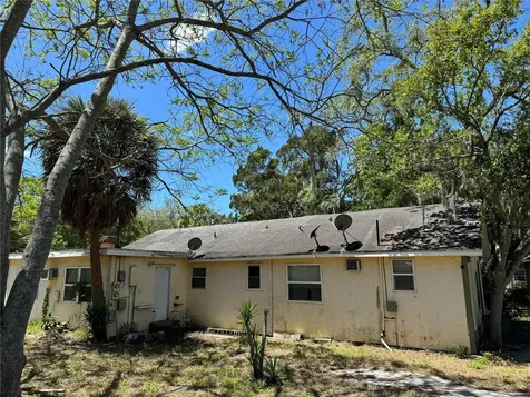 72 Ada Street Tarpon Springs FL 34689