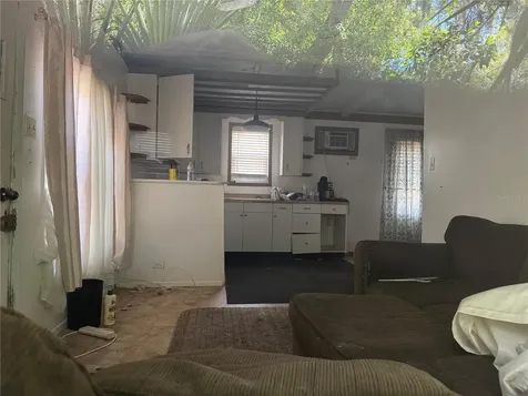 72 Ada Street Tarpon Springs FL 34689