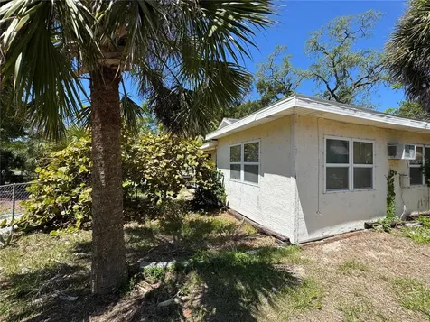 72 Ada Street Tarpon Springs FL 34689