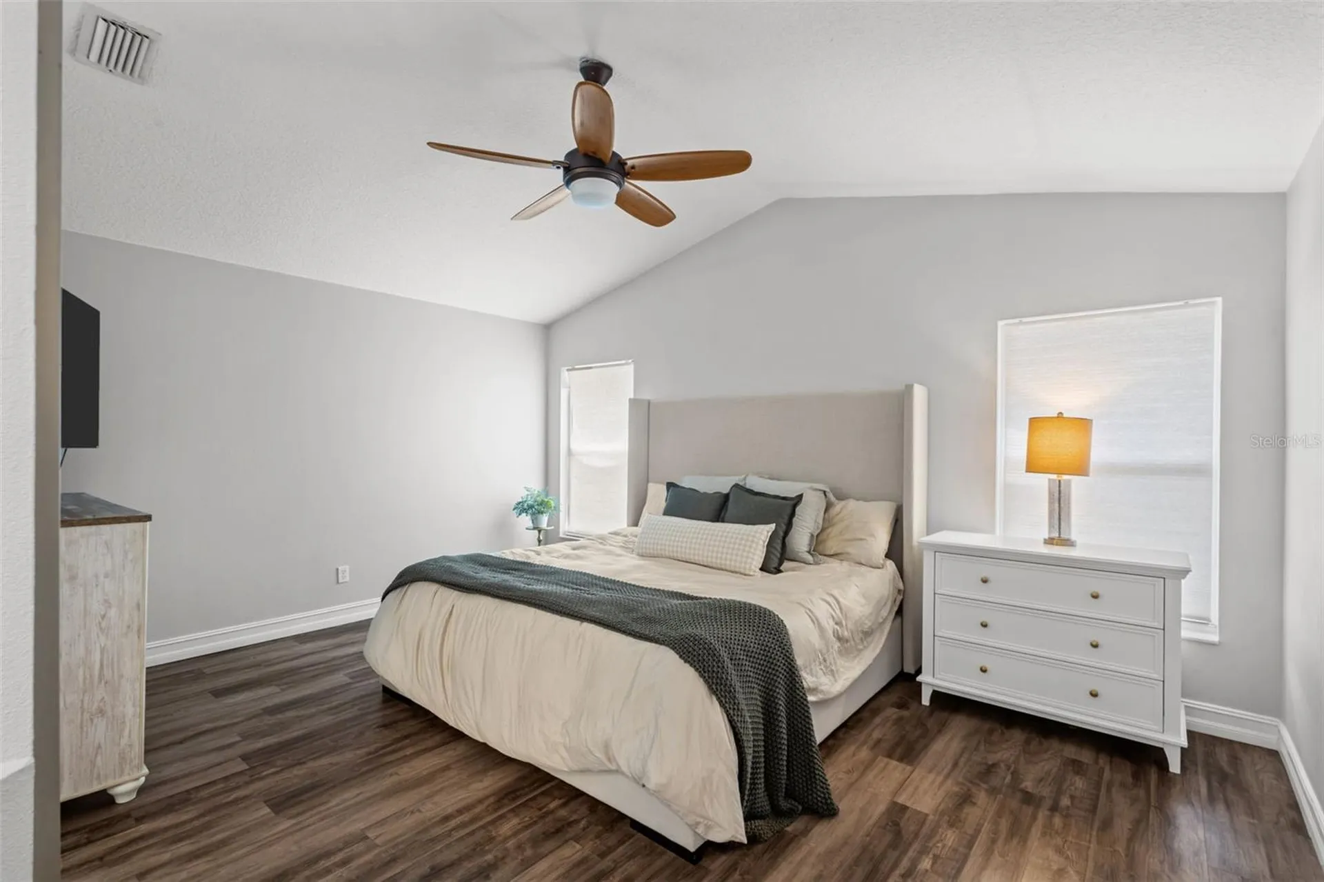 382 Fountainview Circle Oldsmar FL 34677