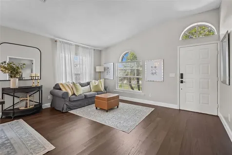 382 Fountainview Circle Oldsmar FL 34677