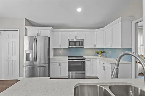 382 Fountainview Circle Oldsmar FL 34677