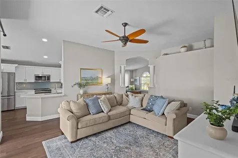 382 Fountainview Circle Oldsmar FL 34677