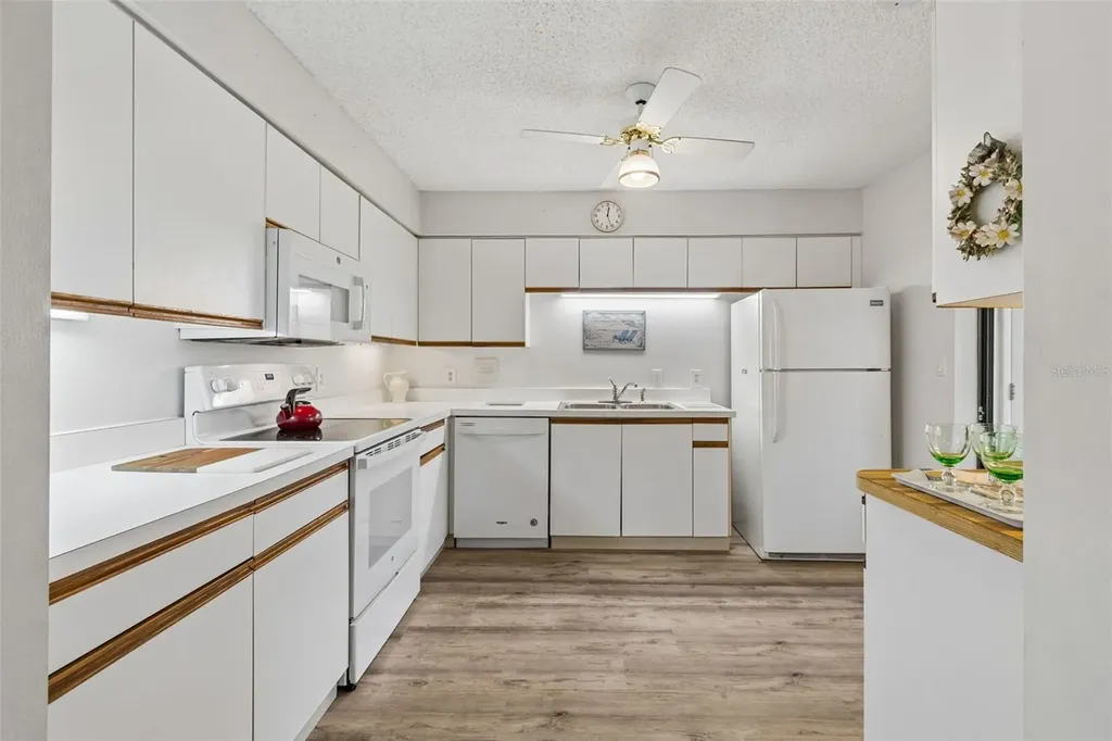 6067 Fairway Lane Bradenton FL 34210