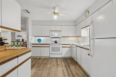 6067 Fairway Lane Bradenton FL 34210