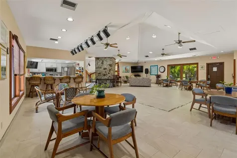 6067 Fairway Lane Bradenton FL 34210