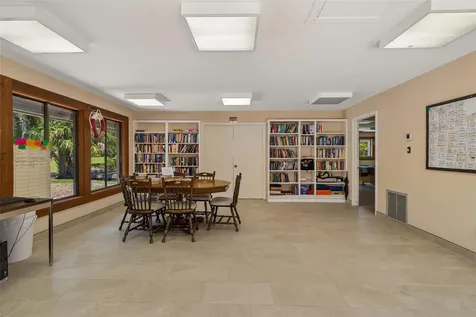 6067 Fairway Lane Bradenton FL 34210