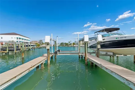 152 117th Avenue Treasure Island FL 33706