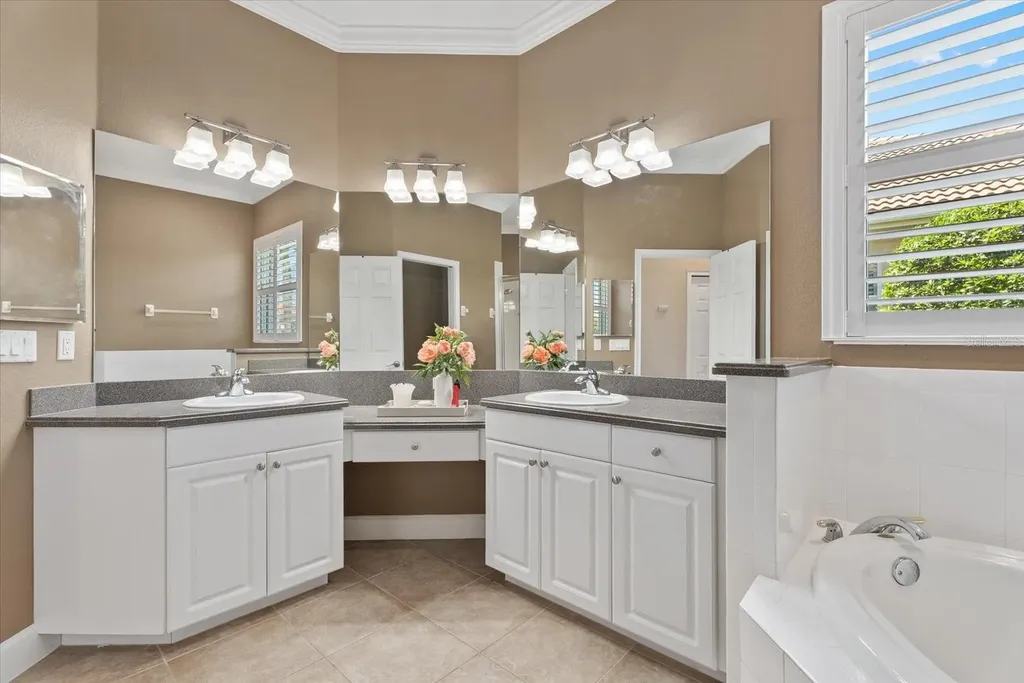 229 Montelluna Drive North Venice FL 34275