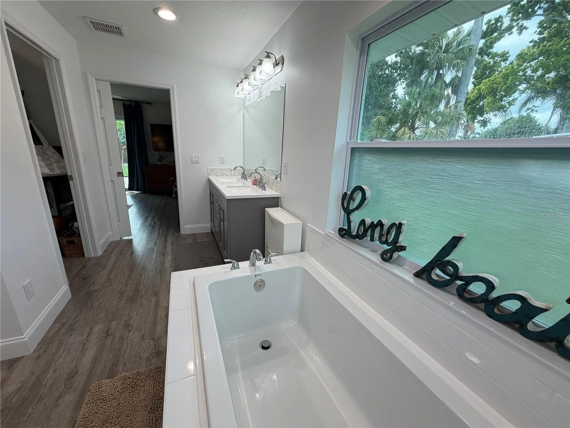 4620 7th Avenue W Bradenton FL 34209