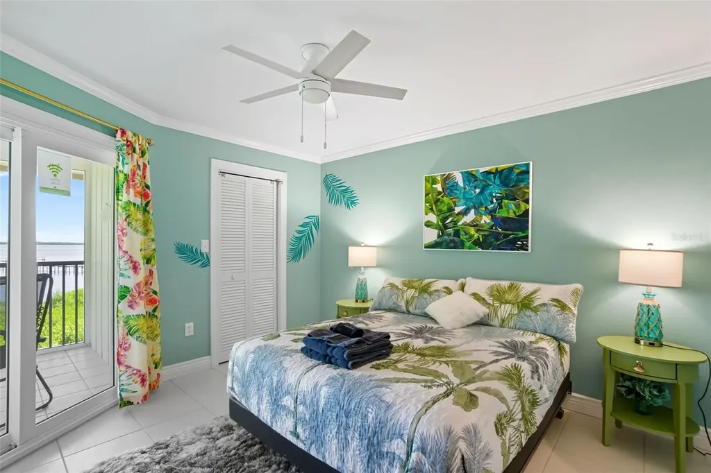 749 Manatee Avenue Holmes Beach FL 34217