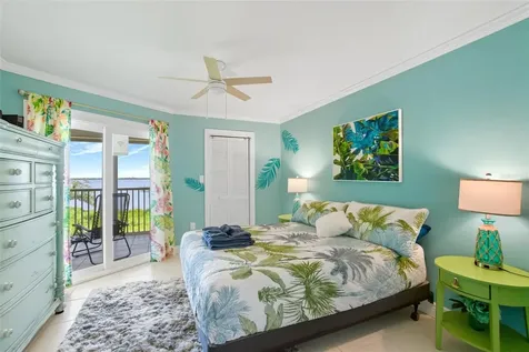 749 Manatee Avenue Holmes Beach FL 34217