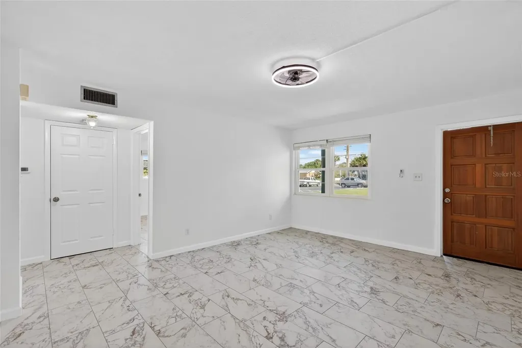 1800 S Palmetto Avenue South Daytona FL 32119