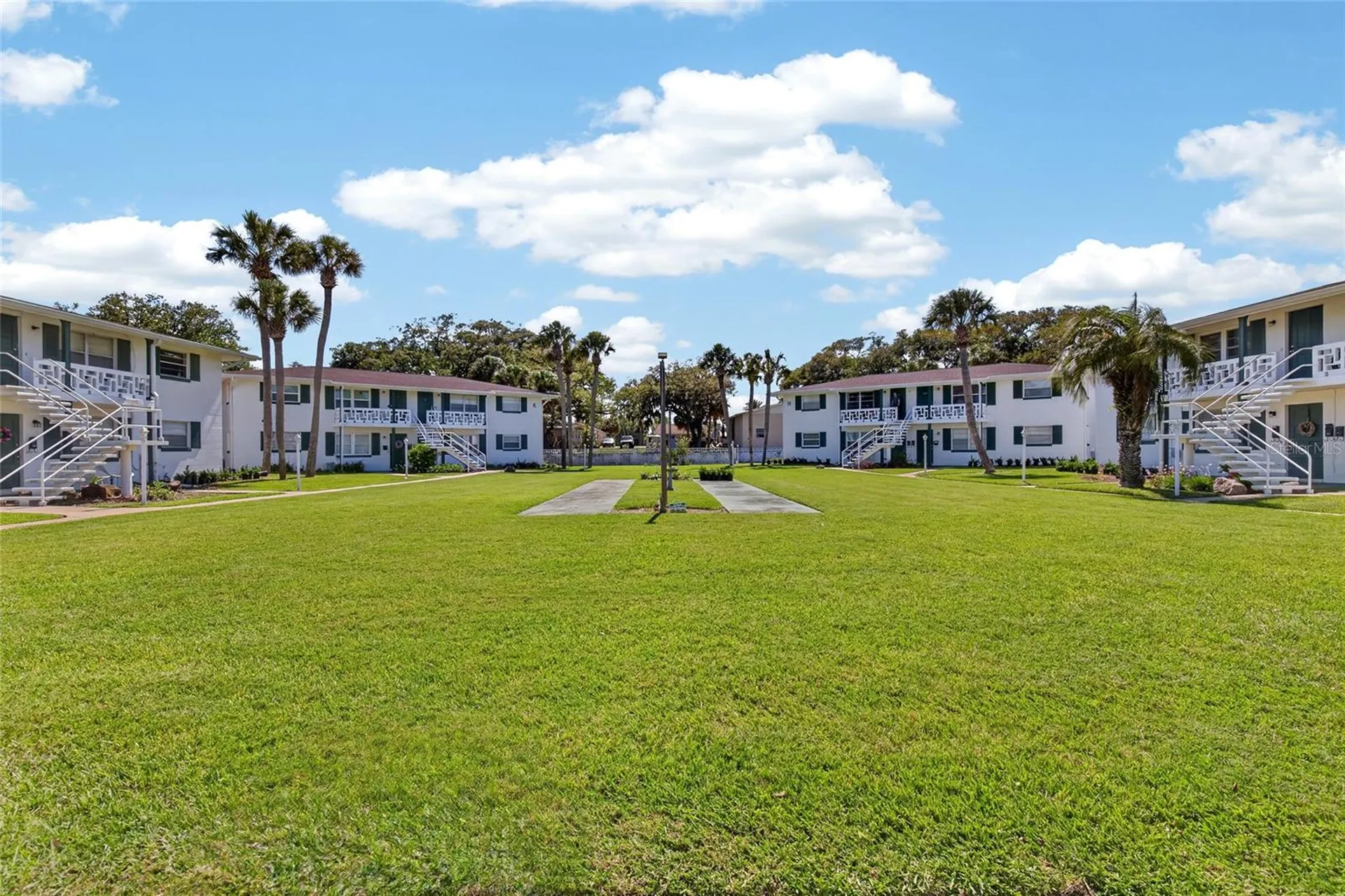 1800 S Palmetto Avenue South Daytona FL 32119